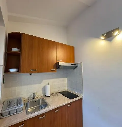 Peric * Jelsa (Hvar)