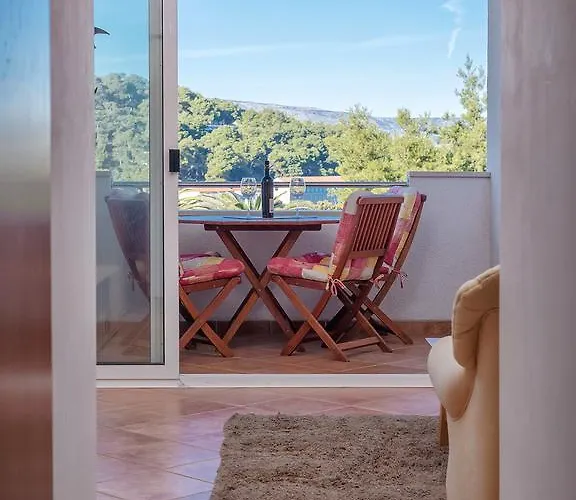 Peric * Jelsa (Hvar)