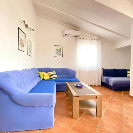 Peric Jelsa (Hvar)