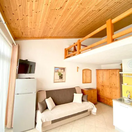 Apartment Peric Jelsa (Hvar)