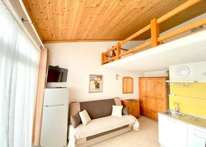 Appartamento Peric Jelsa (Hvar)